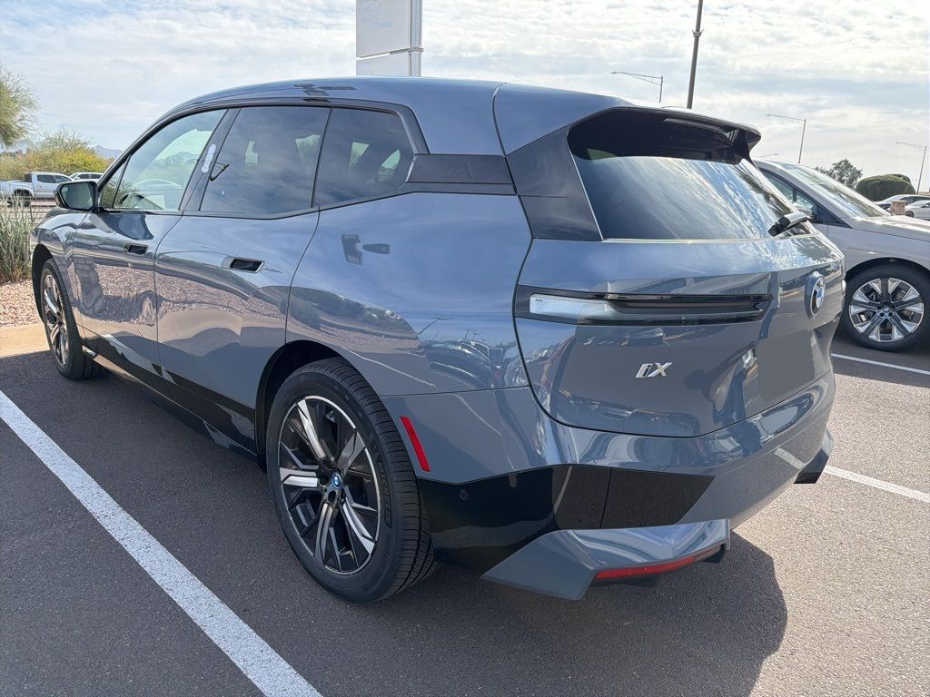 Thumbnail: 2025 BMW iX - 6