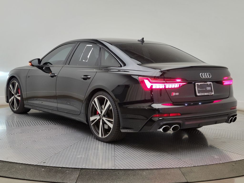 Thumbnail: 2022 Audi S6 - 4