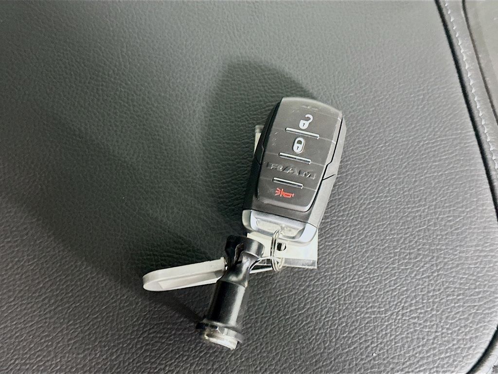 New 2026 Silver Ram Tradesman image 19