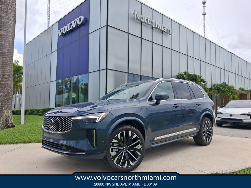 2026 Volvo XC90 Plug-In Hybrid T8 Plus