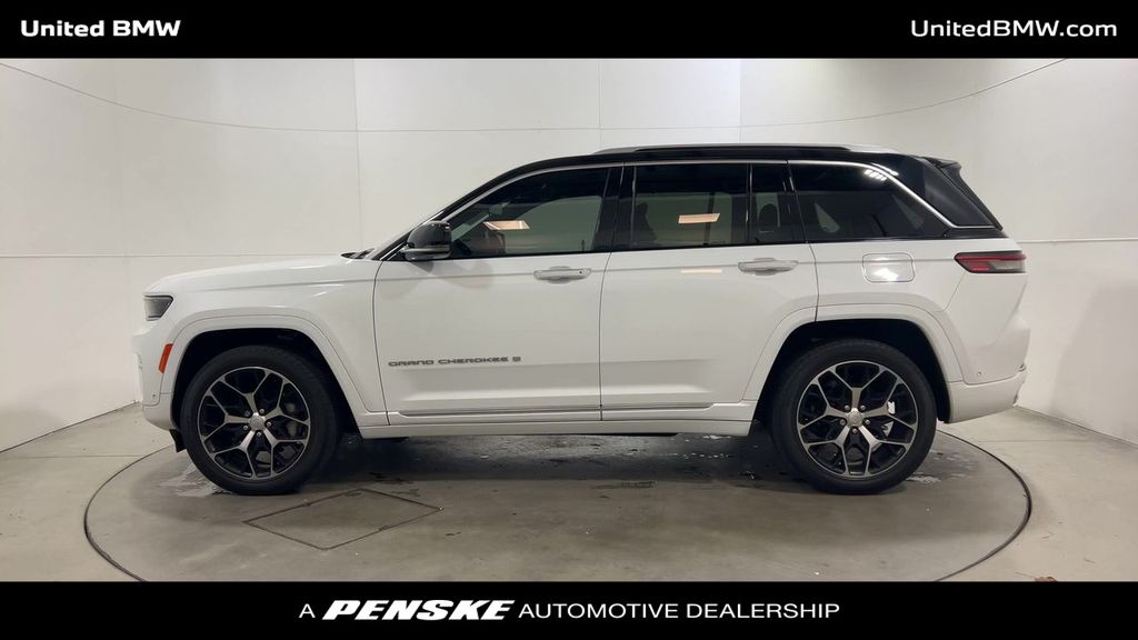 Thumbnail: 2023 Jeep Grand Cherokee - 5