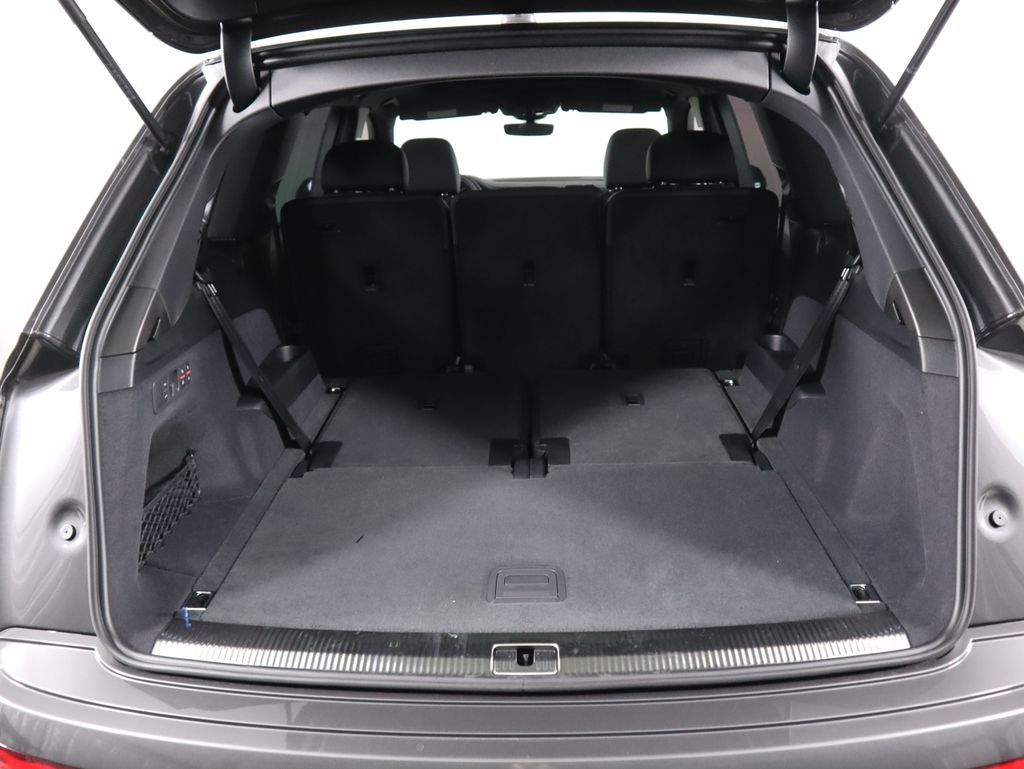 Thumbnail: 2026 Audi Q7 - 31