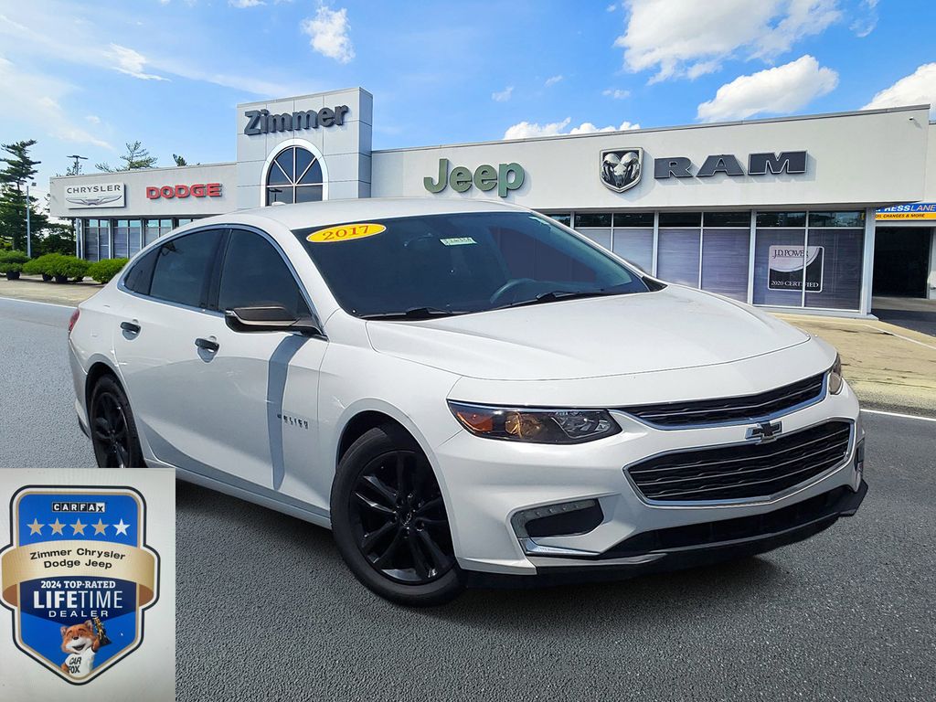 Summit White 2017 Chevrolet Malibu Sedan Front-Wheel Drive 6-Speed Automatic