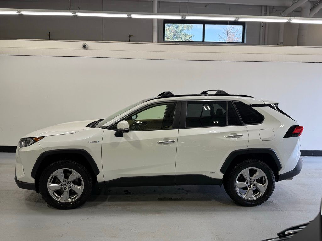 Thumbnail: 2019 Toyota RAV4 - 2