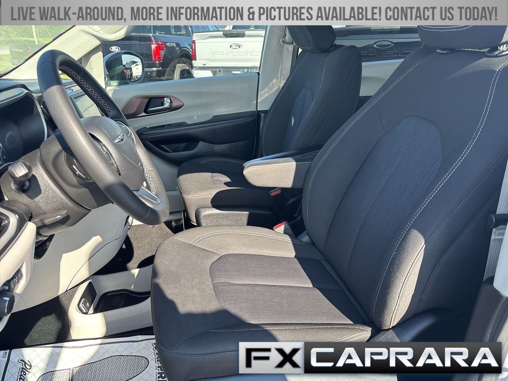 Used 2023 Chrysler Voyager Van