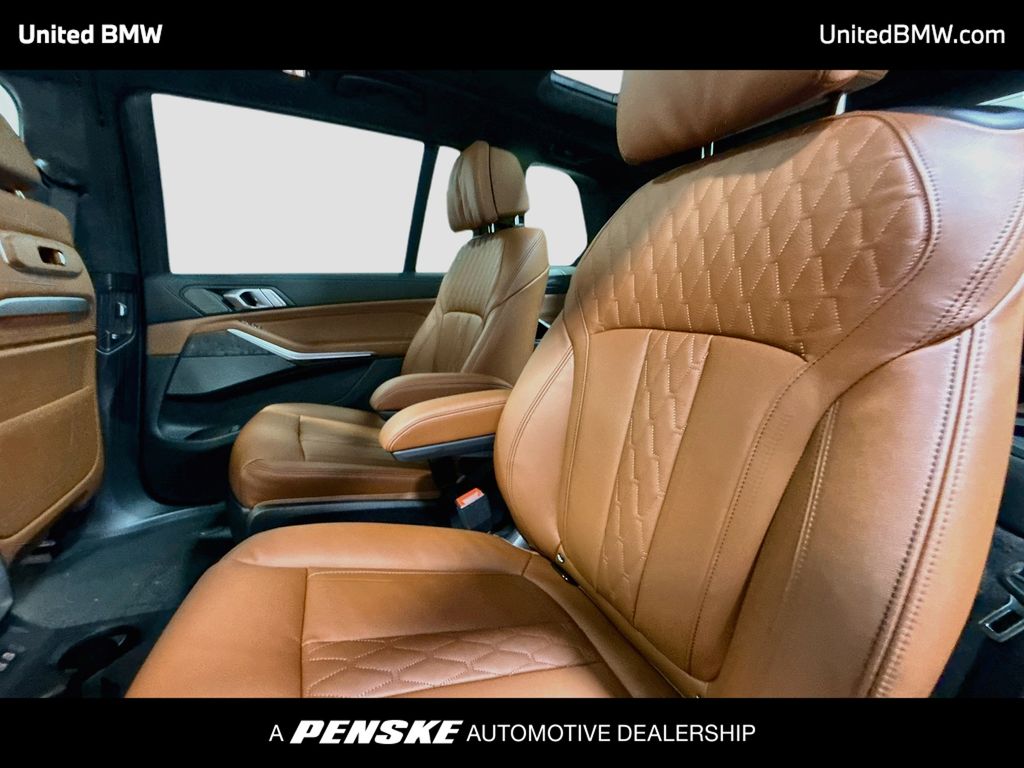 Thumbnail: 2027 BMW X7 - 20