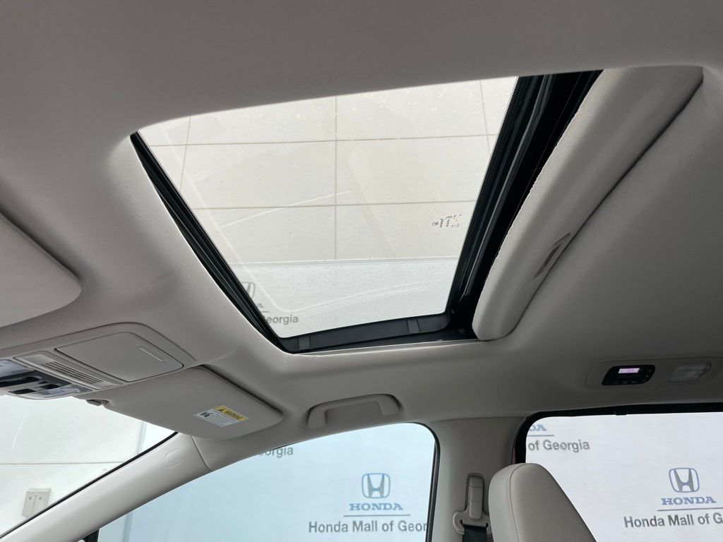 Thumbnail: 2026 Honda Odyssey - 30