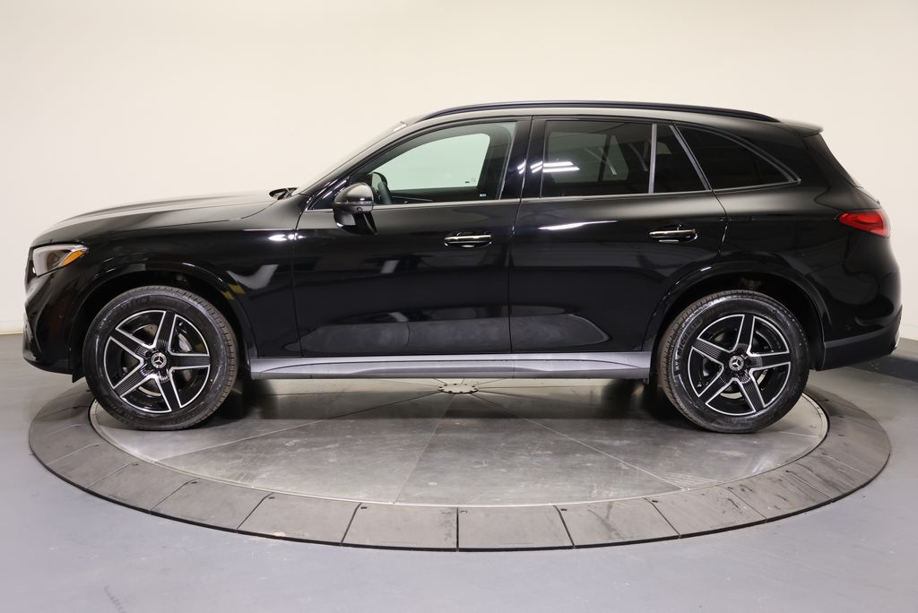 Thumbnail: 2027 Mercedes-Benz GLC - 4