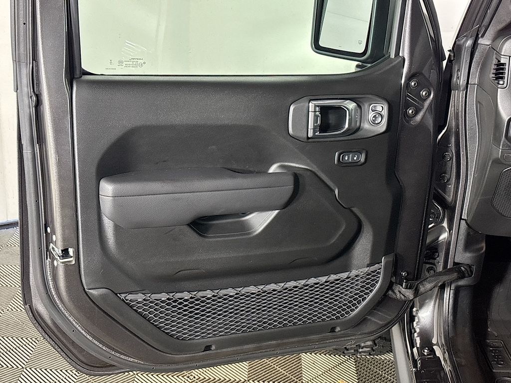 2025 Jeep Gladiator Willys