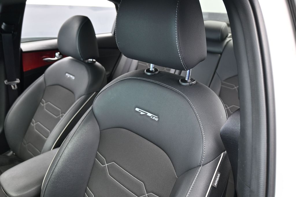 Used 2024 Snow White Pearl Kia GT-Line image 17