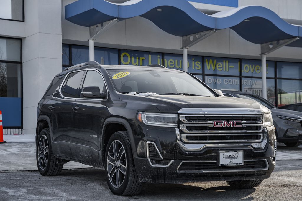 2023 GMC Acadia SLT AWD