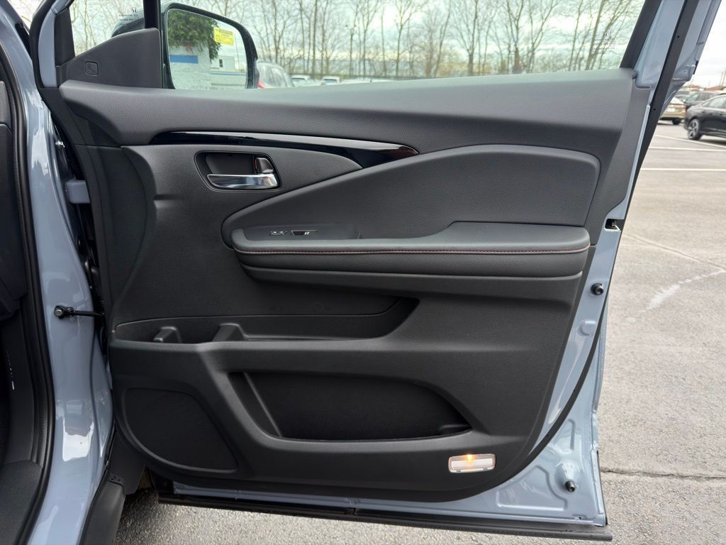 Thumbnail: 2026 Honda Ridgeline - 25