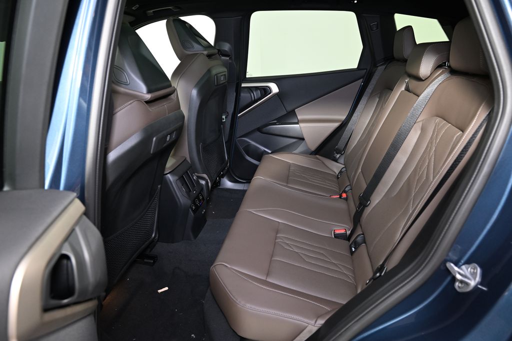 Thumbnail: 2025 BMW X3 - 24