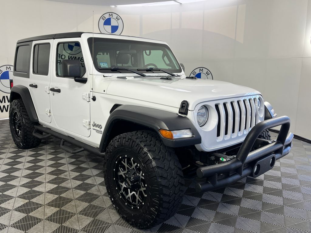 Bright White Clearcoat 2018 Jeep Wrangler SUV / Crossover Four-Wheel Drive 6-Speed Manual