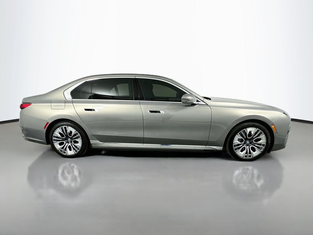 Thumbnail: 2024 BMW i7 - 4
