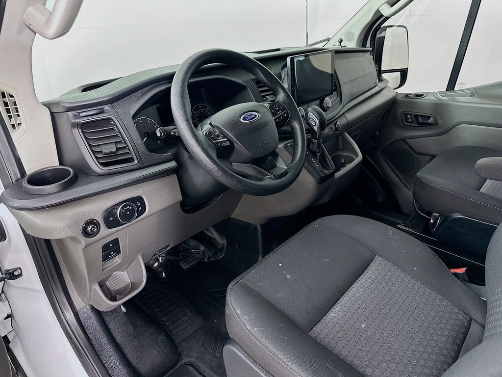 Thumbnail: 2022 Ford Transit Series - 9