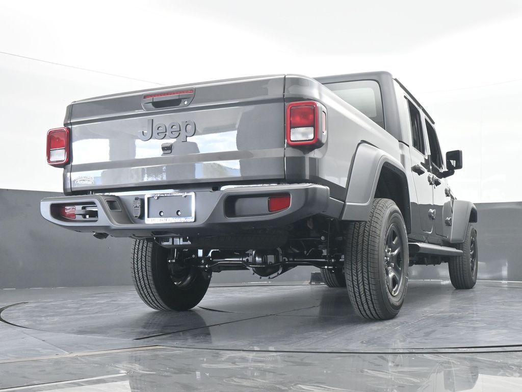 New 2026 Granite Crystal Metallic Clearcoat Jeep Sport image 54