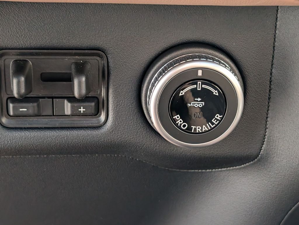 new 2026 Lincoln Navigator car, priced at $123,415