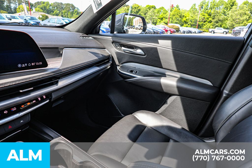 Used 2025 Black Cadillac Premium Luxury image 46