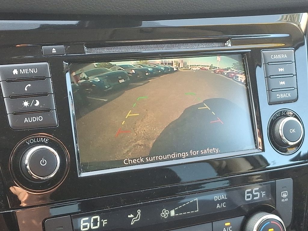 2020 Nissan Rogue SV 18