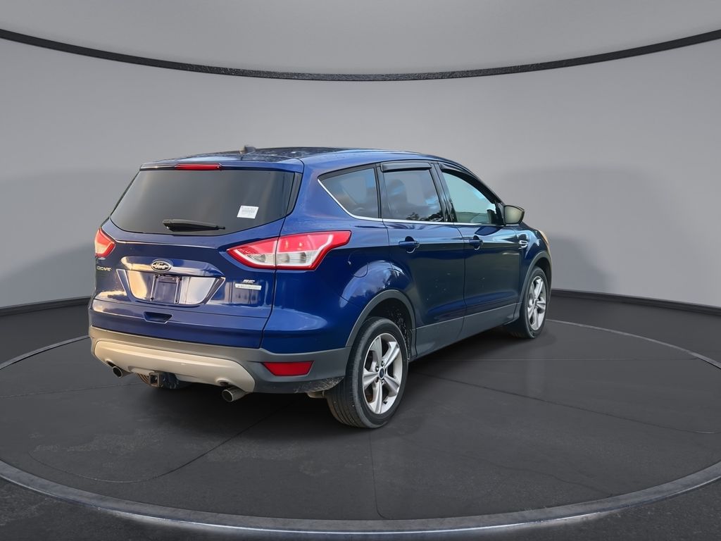 Thumbnail: 2015 Ford Escape - 8