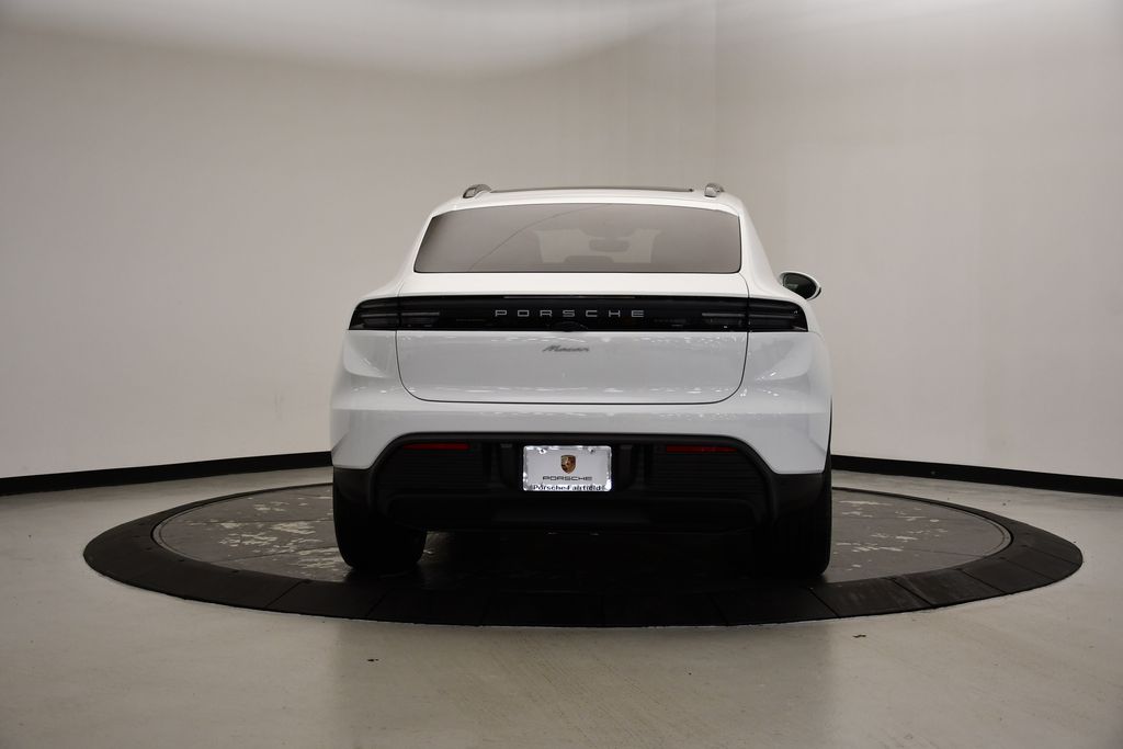 Thumbnail: 2025 Porsche Macan - 6