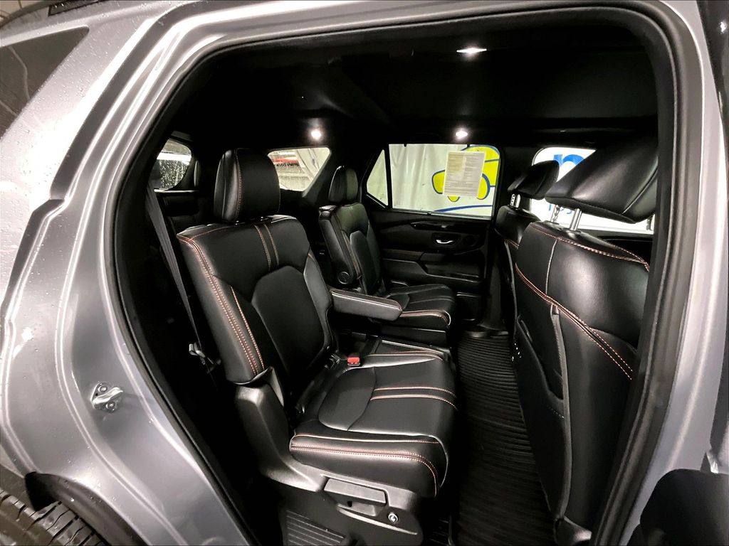 2025 Honda Pilot — photo 16