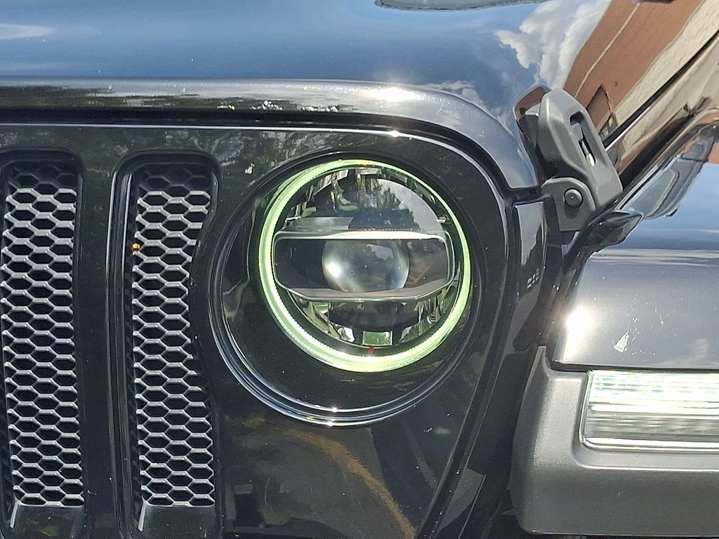 Thumbnail: 2020 Jeep Wrangler - 9