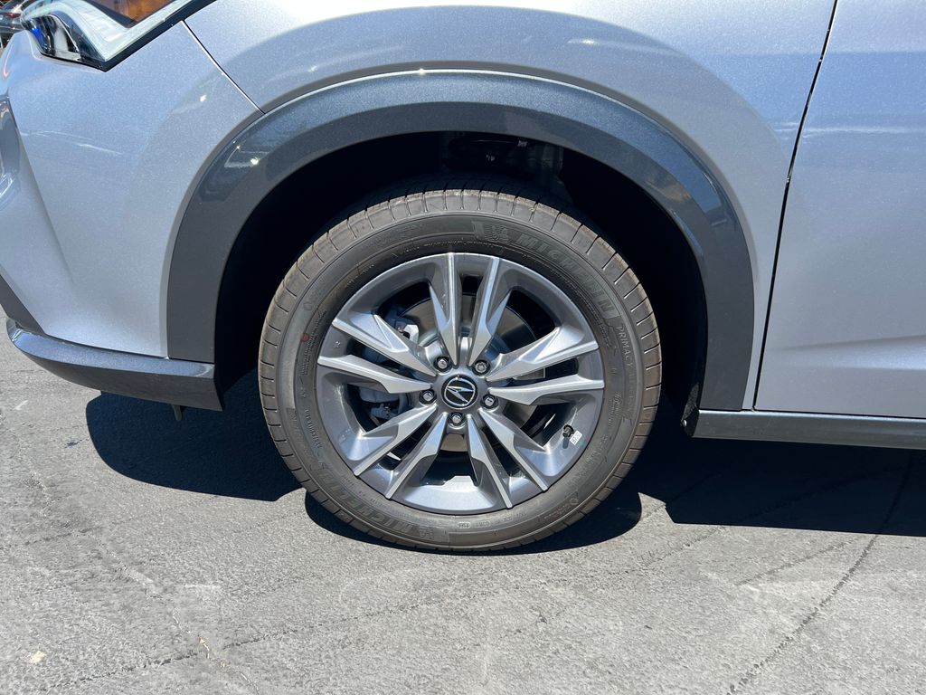 Thumbnail: 2025 Acura ADX - 5