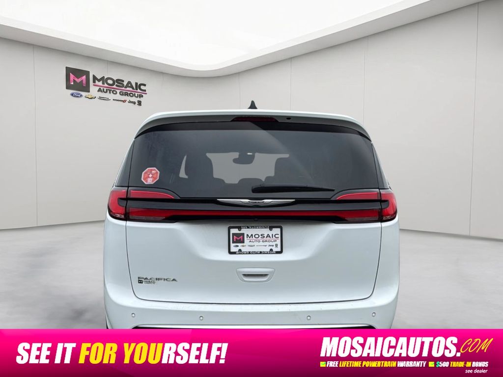 2023 Chrysler Pacifica
