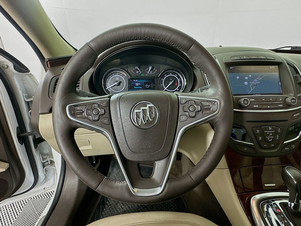 Thumbnail: 2016 Buick Regal - 11