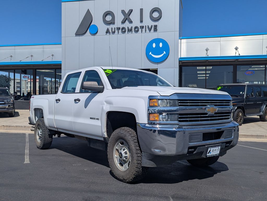 Summit White 2015 Chevrolet Silverado 2500HD Pickup Truck Four-Wheel Drive 6-Speed Automatic
