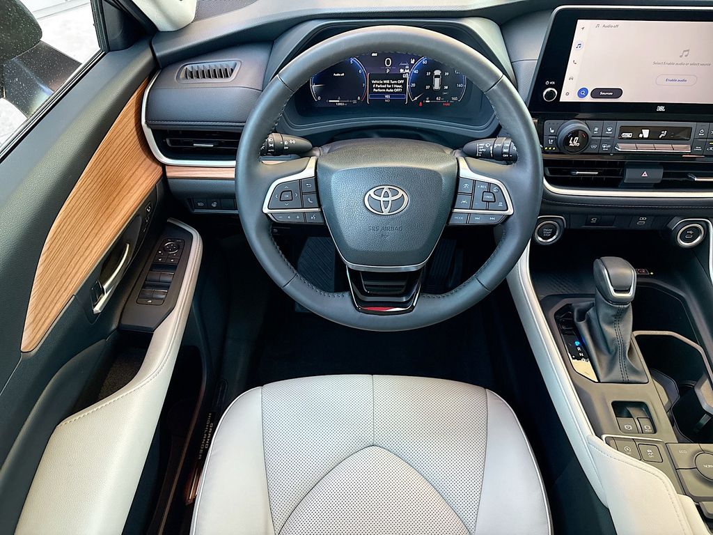Thumbnail: 2025 Toyota Grand Highlander - 10