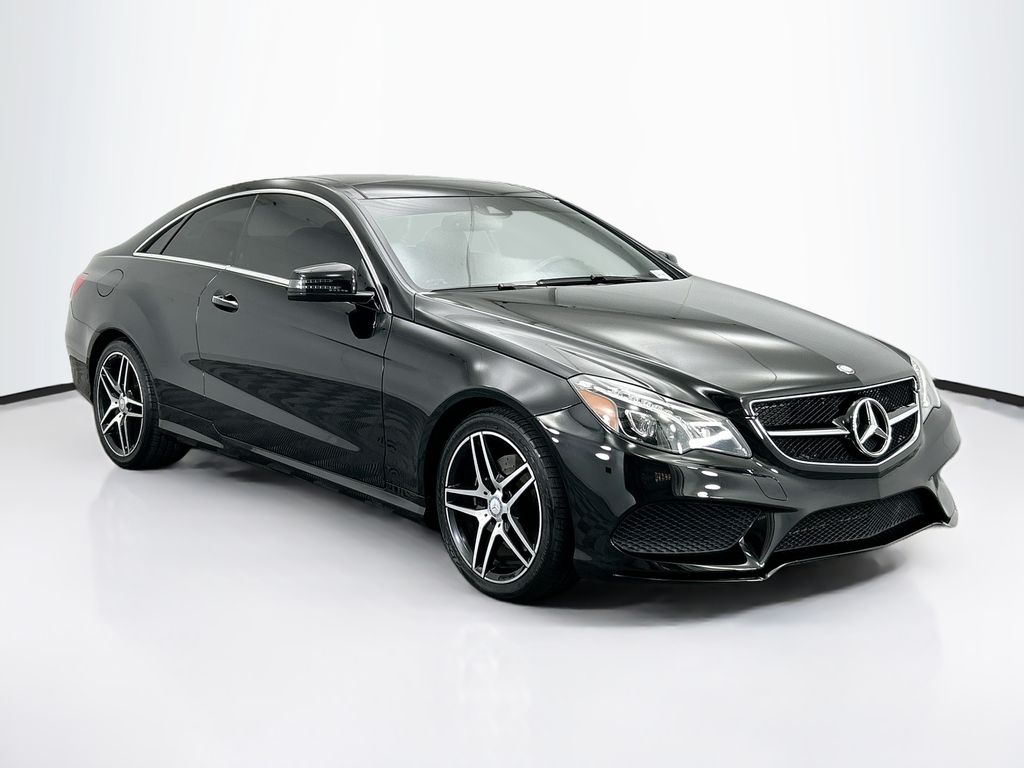 Thumbnail: 2017 Mercedes-Benz E-Class - 3