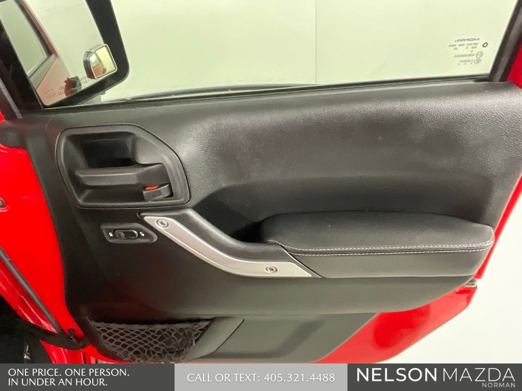 Used 2016 Red Jeep Unlimited Rubicon image 20