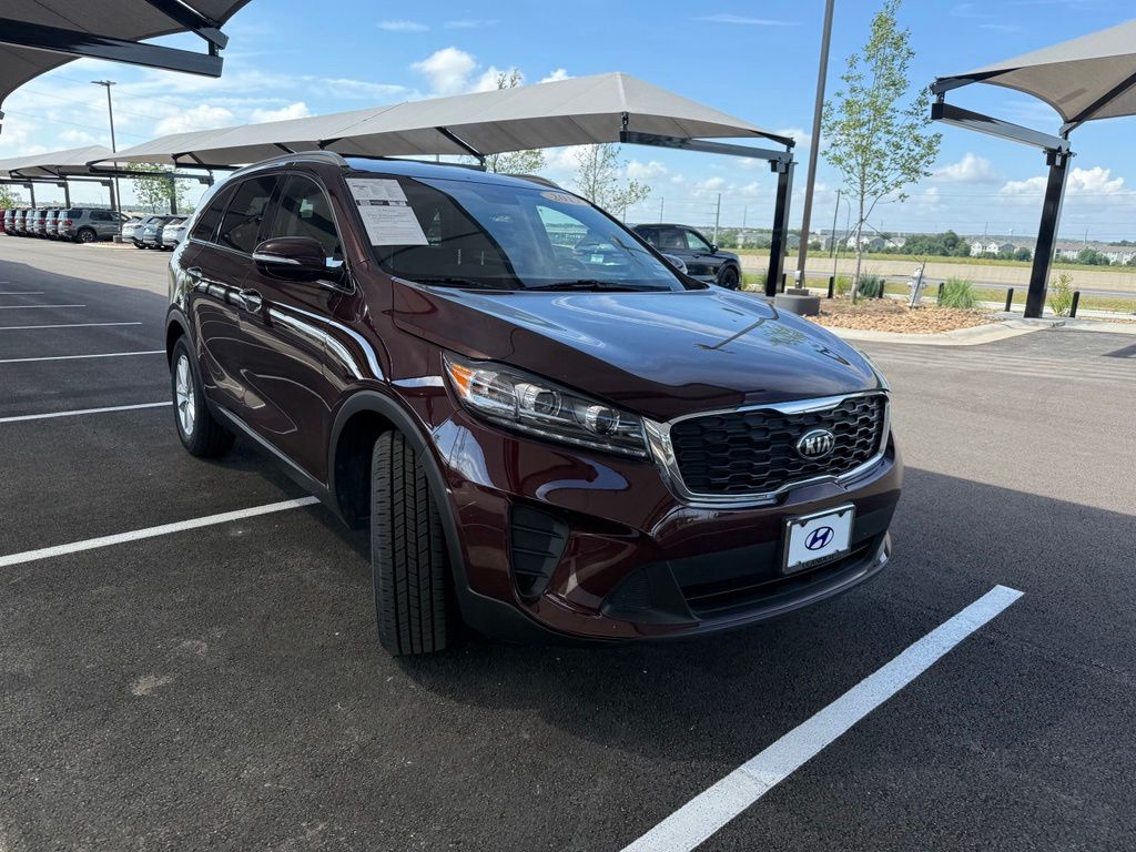 Thumbnail: 2019 Kia Sorento - 3