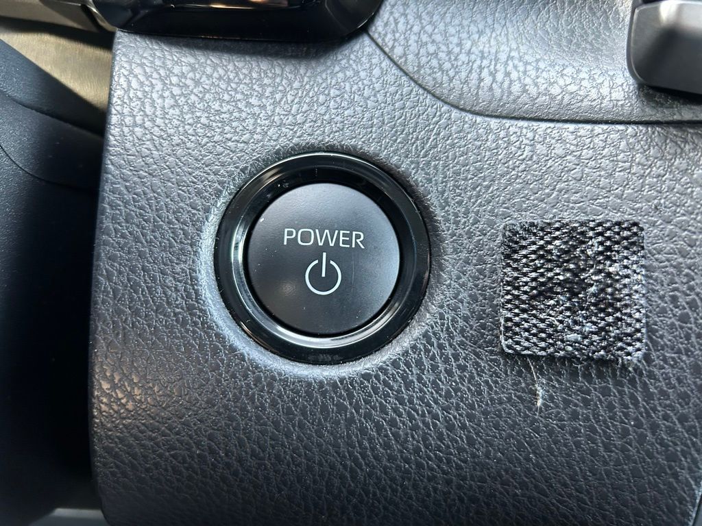 Thumbnail: 2025 Toyota Camry - 28