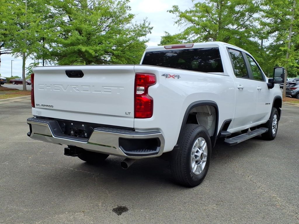 ChevroletSilverado 2500HD32