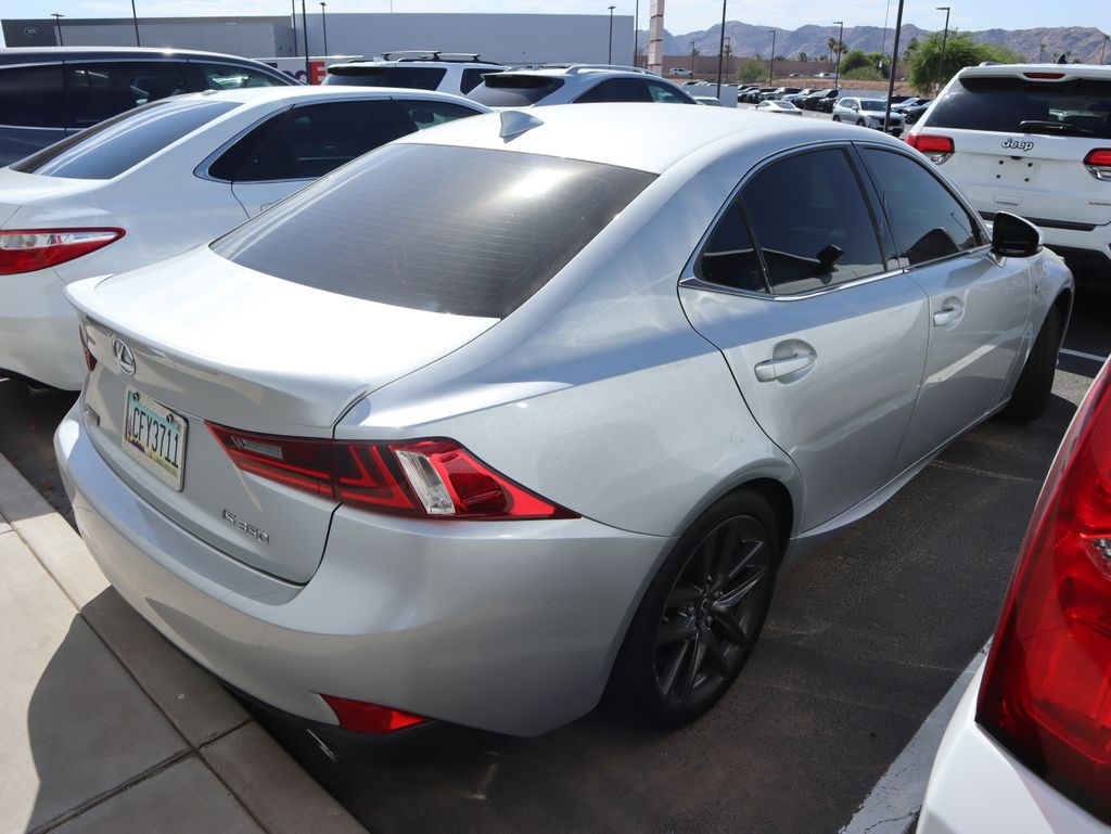 Thumbnail: 2016 Lexus IS - 4