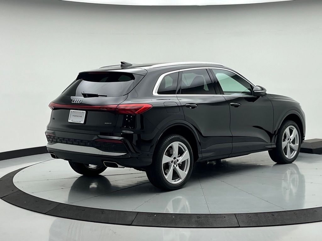 Thumbnail: 2025 Audi Q5 - 5