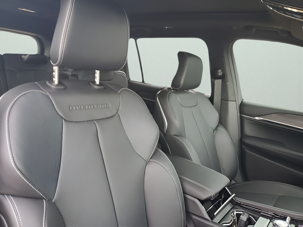 New Car 2025 Jeep Grand Cherokee L  Overland For Sale Under $70,000 In Austin, Texas