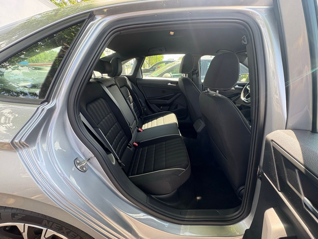 2024 Volkswagen Jetta 1.5T Sport photo