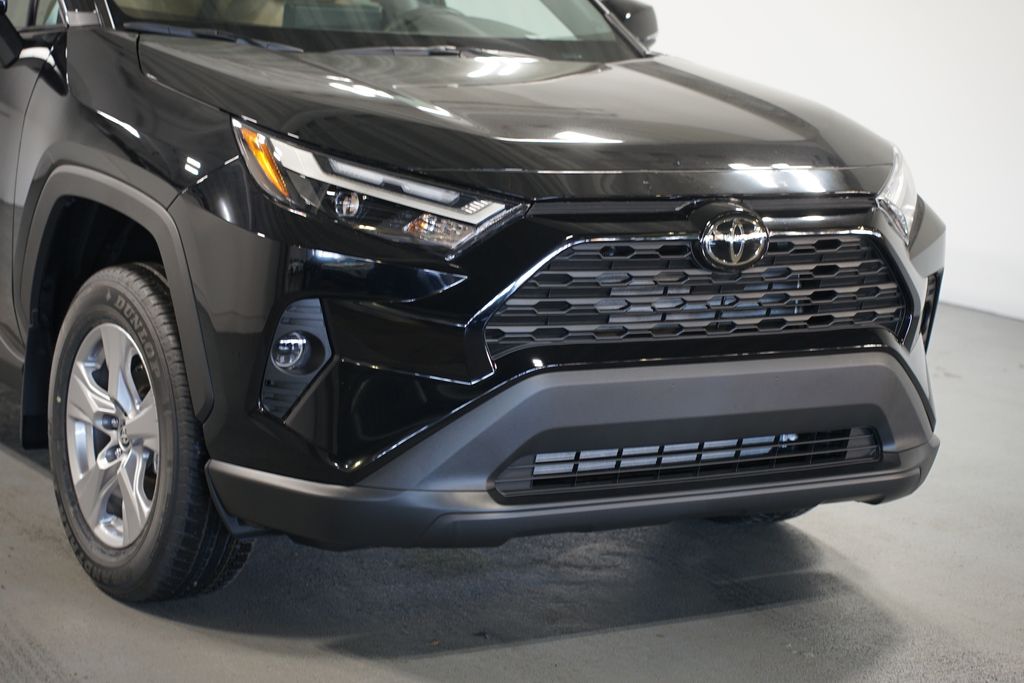 Thumbnail: 2025 Toyota RAV4 - 4