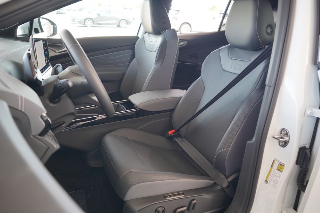 2025 Volkswagen ID.4 Pro S Plus 6