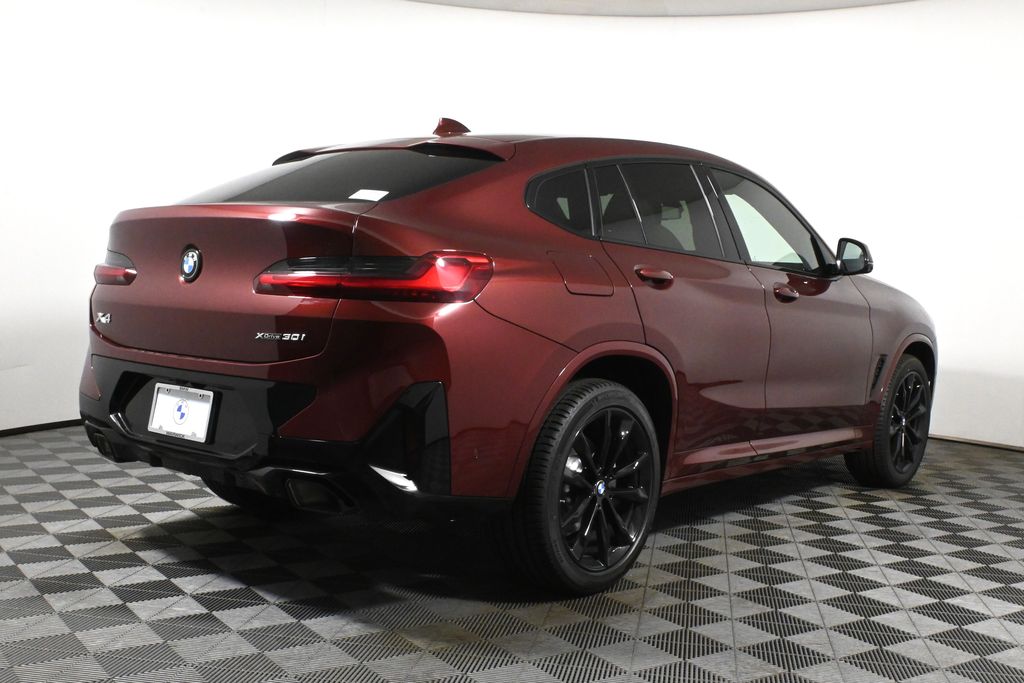 Thumbnail: 2025 BMW X4 - 7