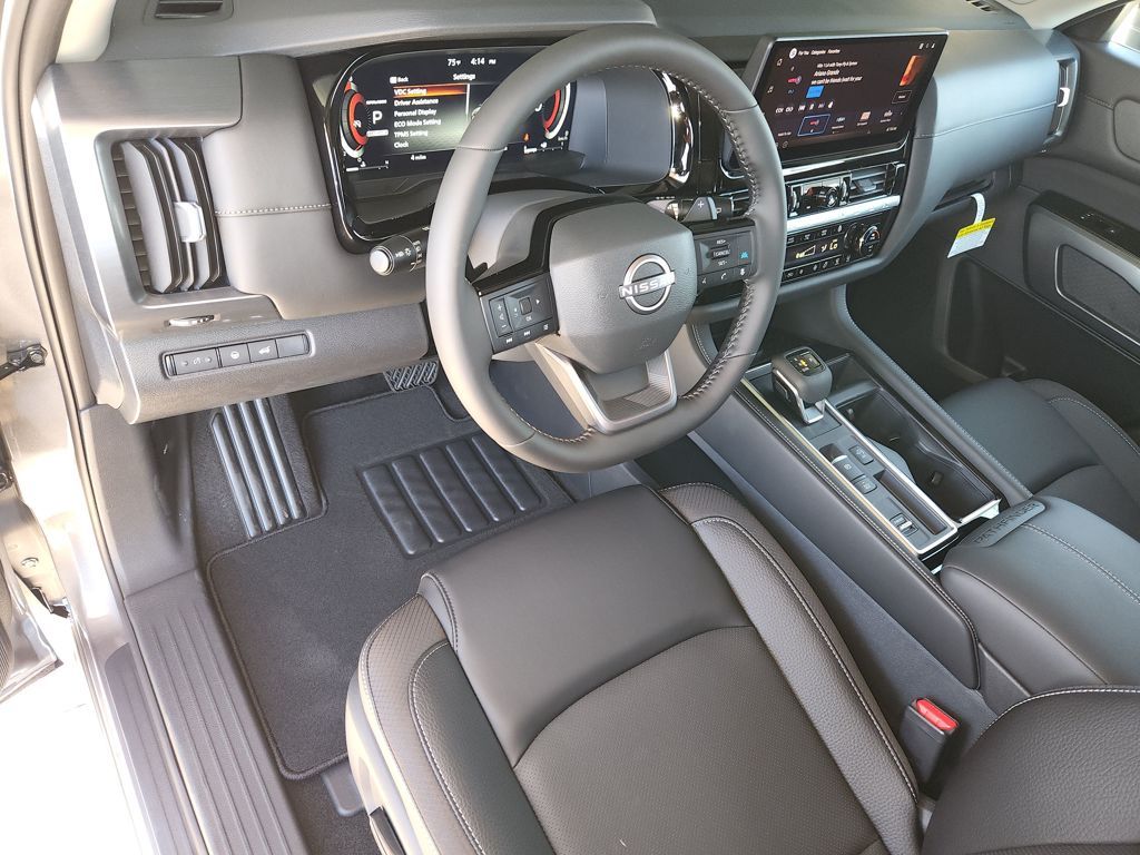 View vehicle photo 6