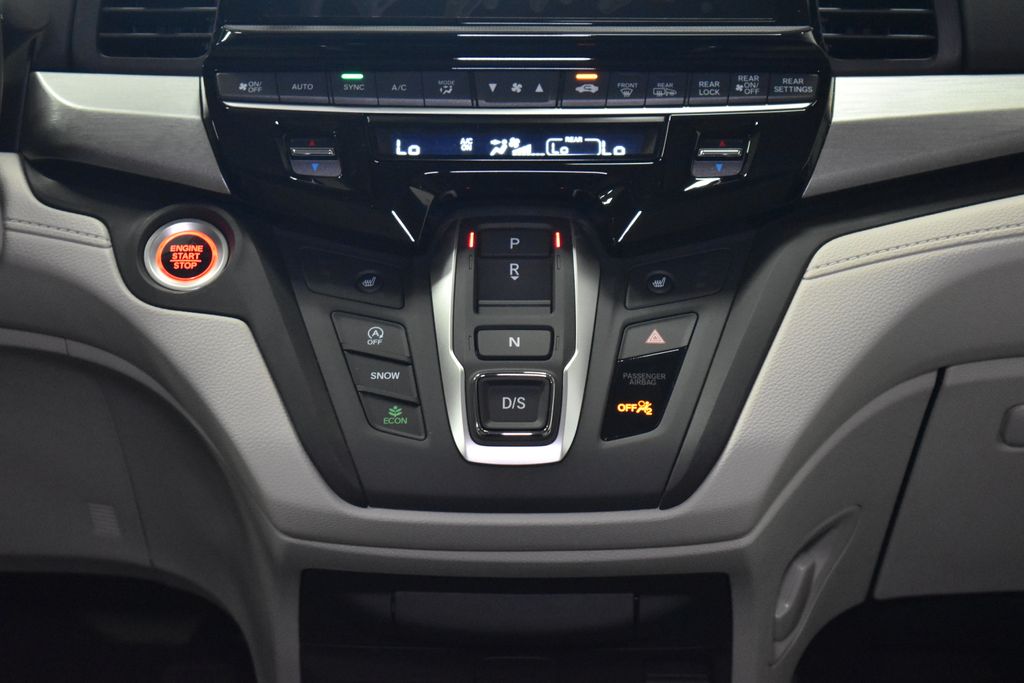 Thumbnail: 2026 Honda Odyssey - 12