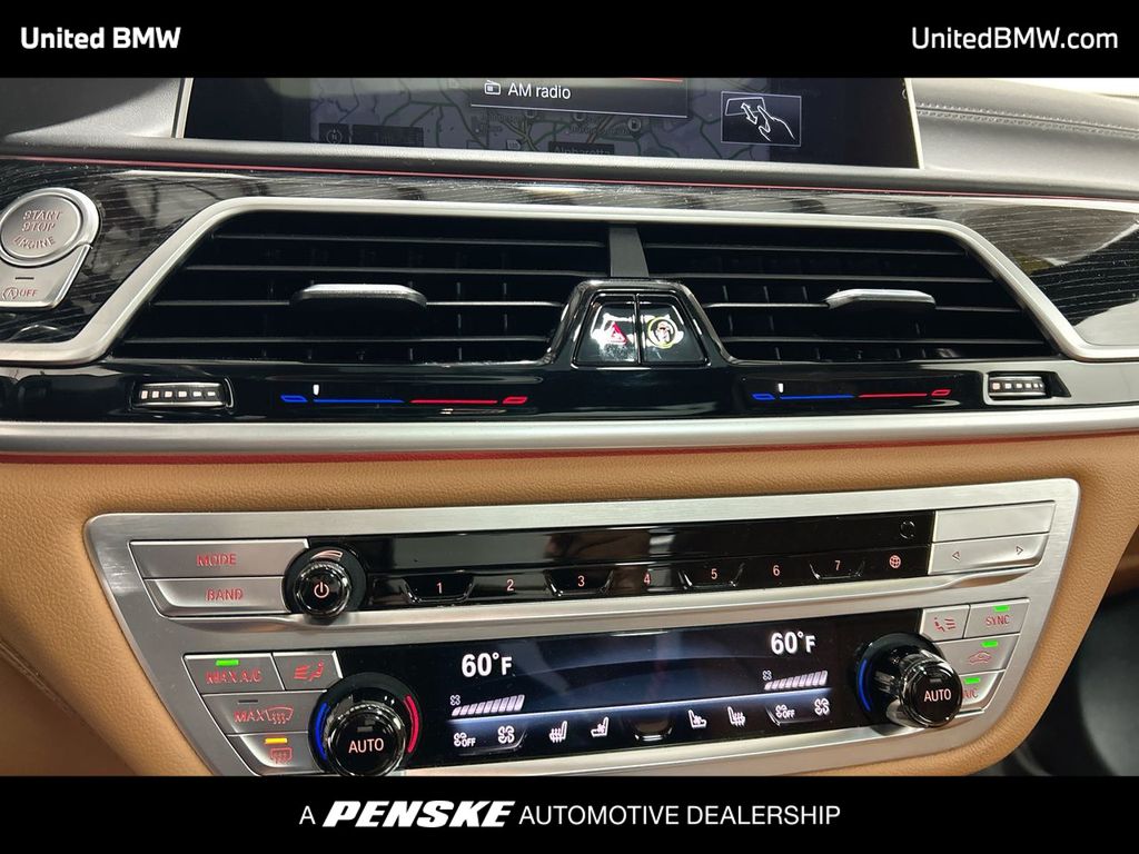 Thumbnail: 2022 BMW 7 Series - 19