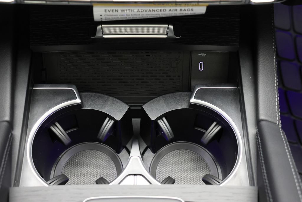 Thumbnail: 2026 Mercedes-Benz GLE - 30