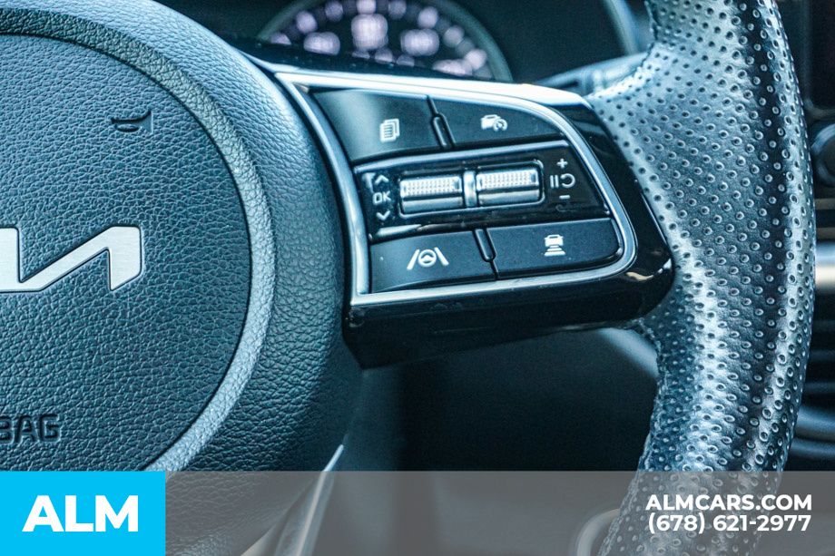 2023 Kia Forte GT-Line photo 23